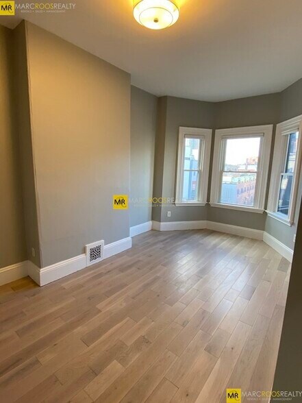 Building Photo - 4 Wigglesworth St