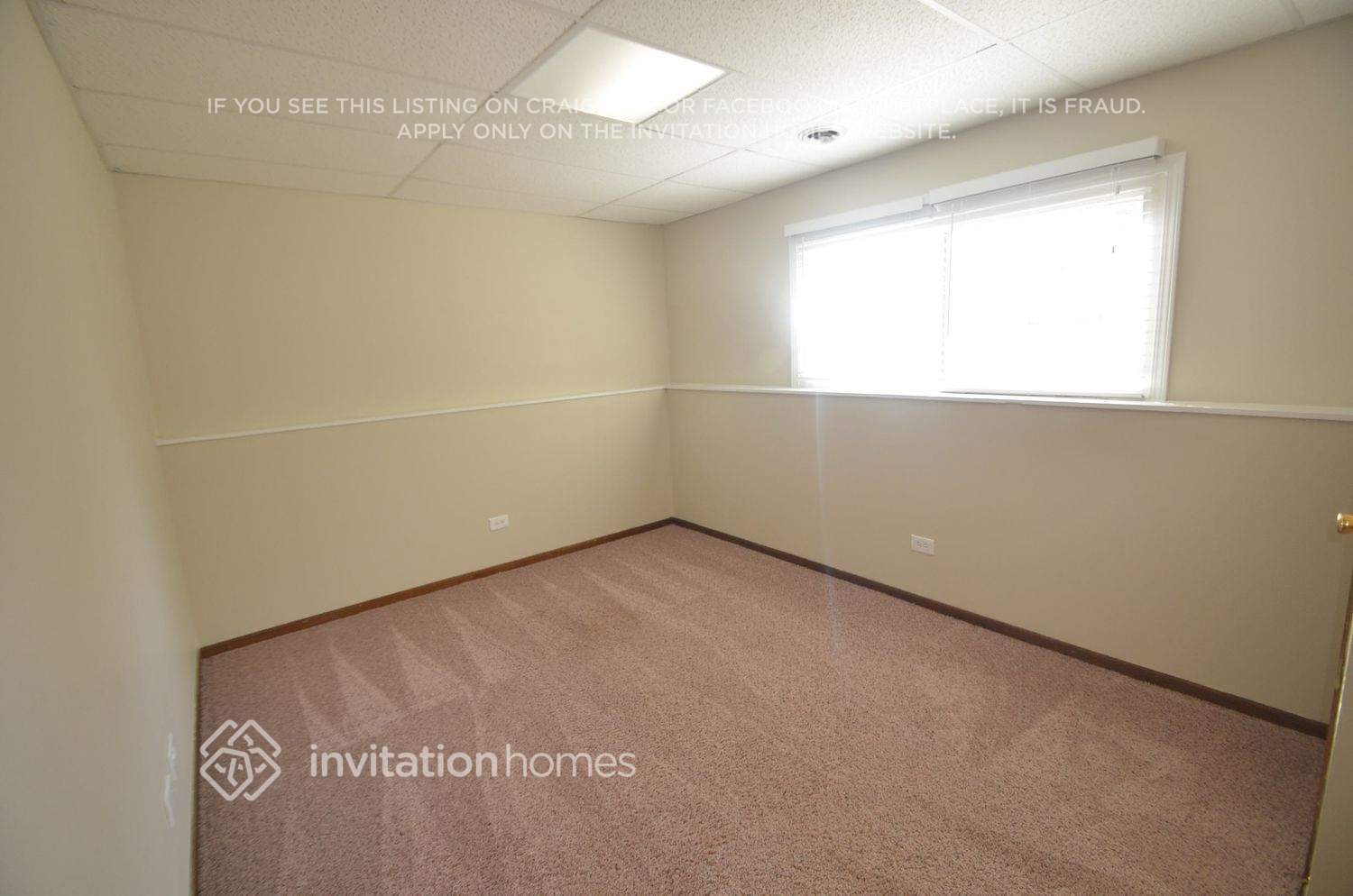 Building Photo - 833 N Elmwood Dr