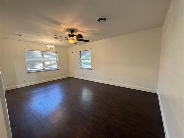 Building Photo - 802 Brookhurst Dr