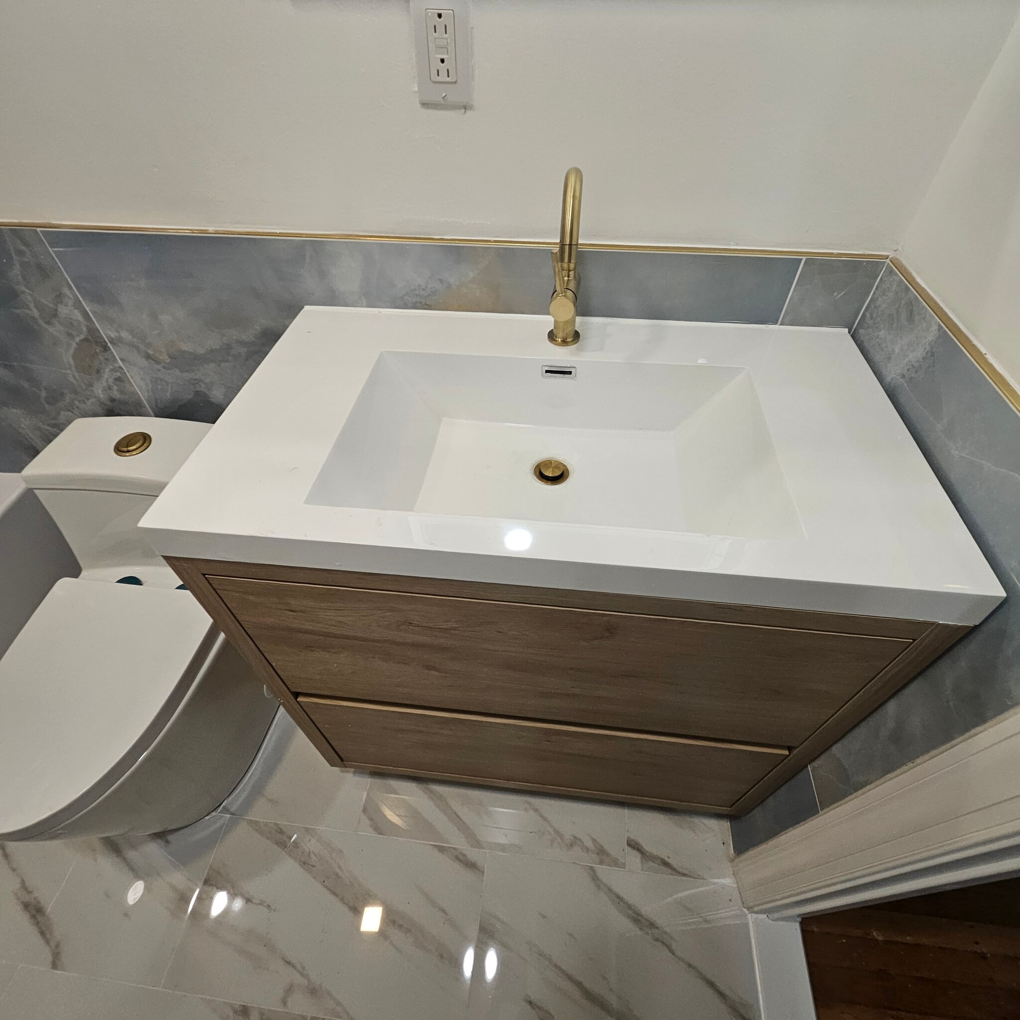 Building Photo - 214 Hermitage St