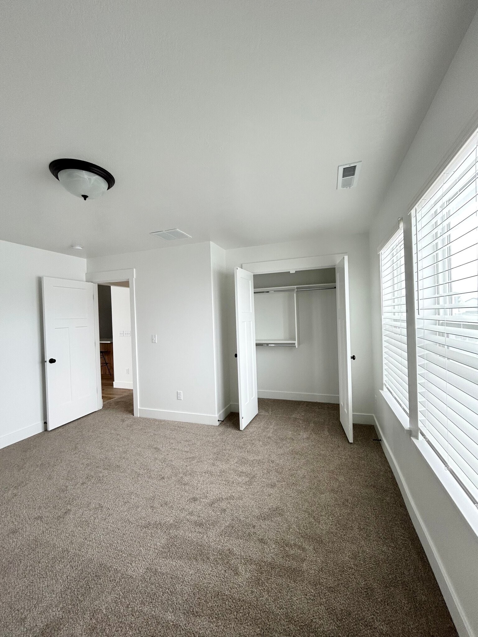 Building Photo - 3396 S 1300 W