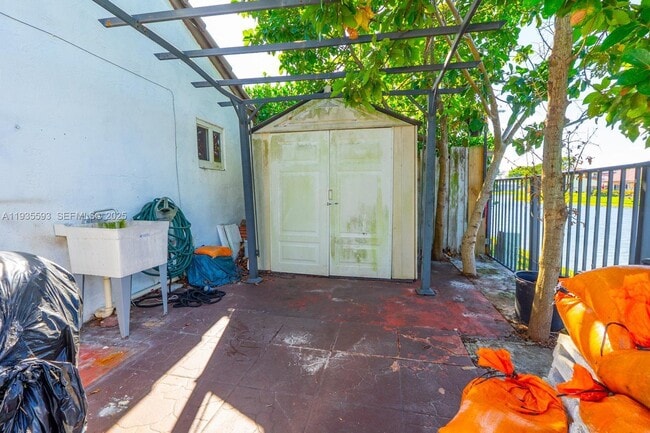 Building Photo - 17302 NW 63rd Pl