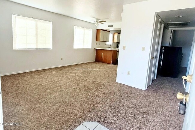 Building Photo - 3186 N Bumblebee Dr