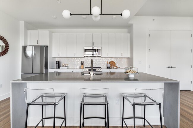 Building Photo - 8601 Bergenline Ave