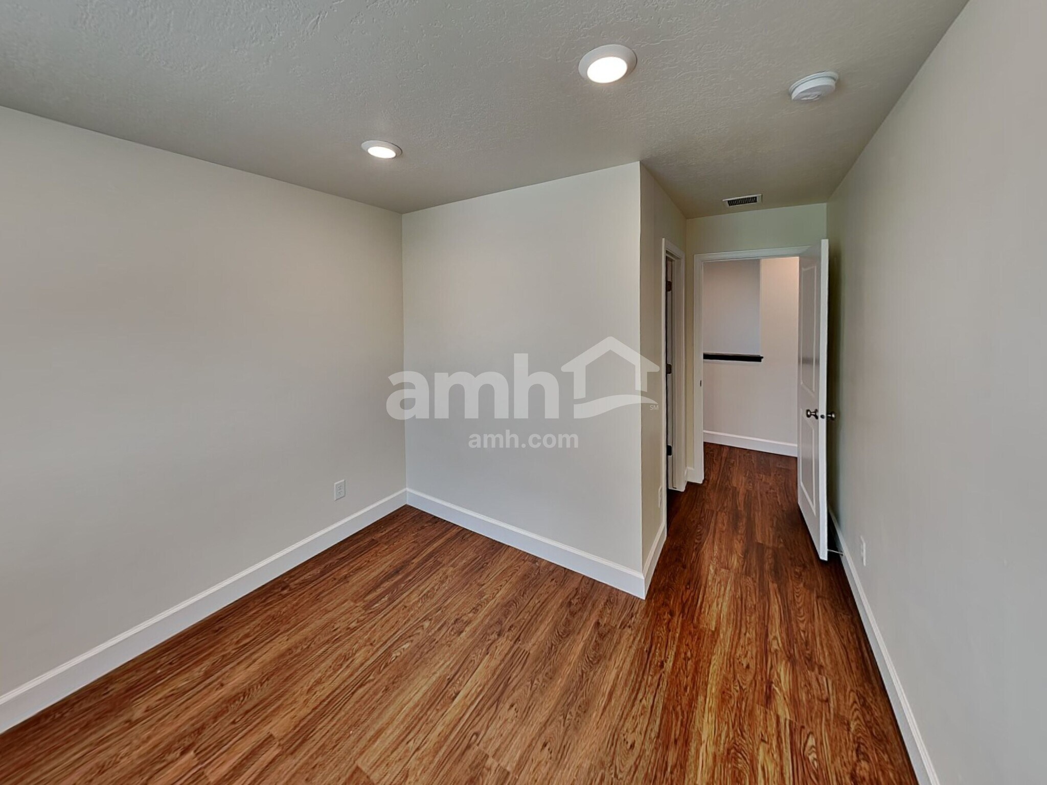 Building Photo - 2983 E S Village Dr