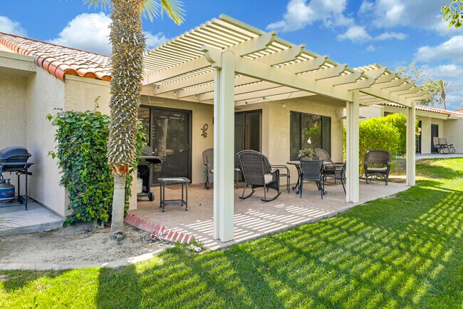 Building Photo - 40953 Inverness Way