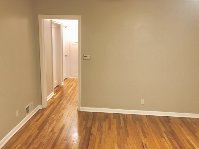 Building Photo - 1242 E Sherman Ave