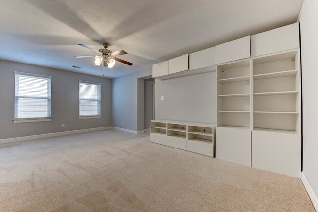 Building Photo - 1811 Wichita St