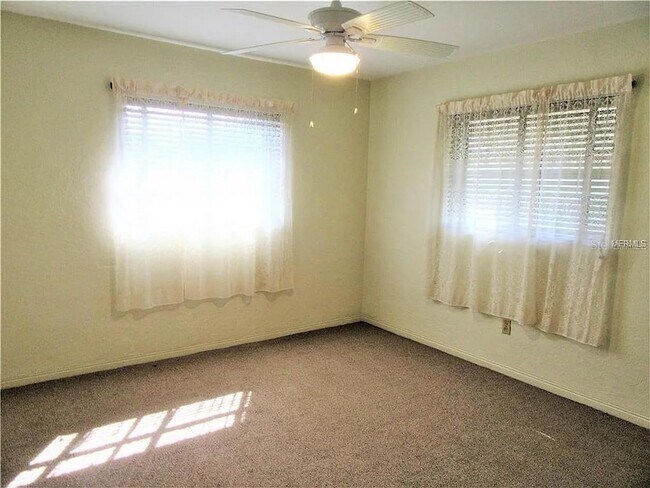 Building Photo - 5800 21st Ave. S