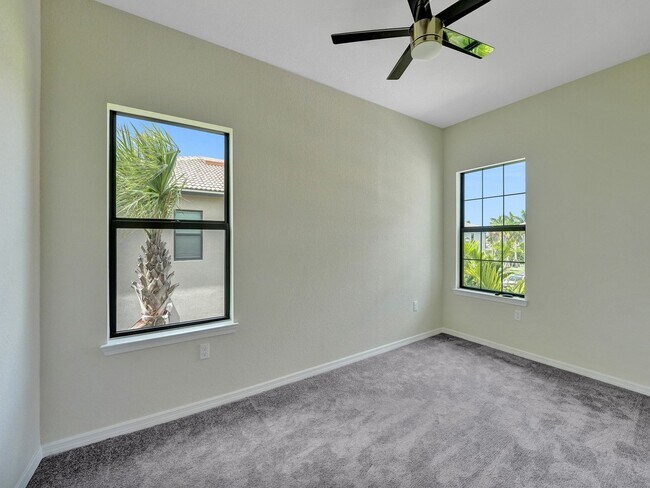 Building Photo - 4825 Chantily Road