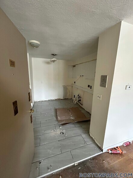 Building Photo - 88 Gardner St