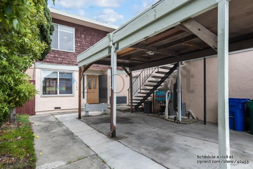 Building Photo - 3160 Birmingham Dr