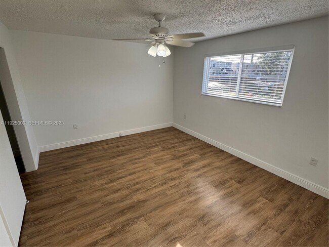 Building Photo - 6705 SW 44th St