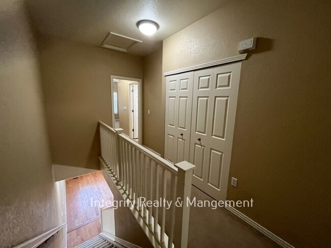 Building Photo - 9419 Ashbury Cir