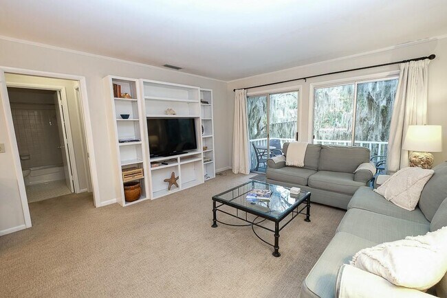 Building Photo - 800 Mallery St