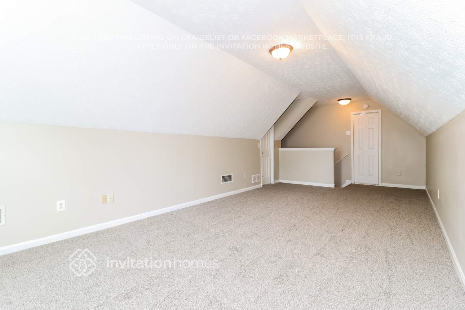 Building Photo - 717 Thornapple Trail SW