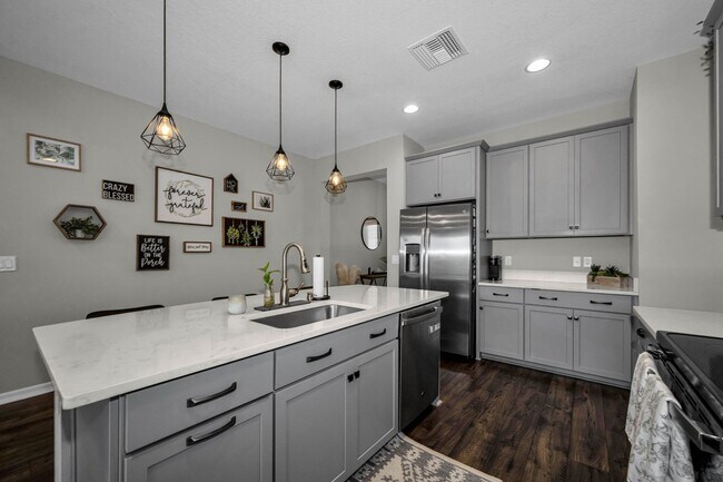Building Photo - 30179 Southwell Ln