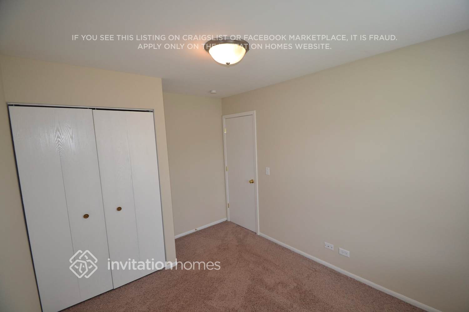 Building Photo - 1405 N Parkview Terrace