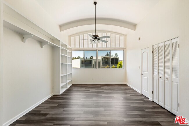 Building Photo - 13219 Fiji Way