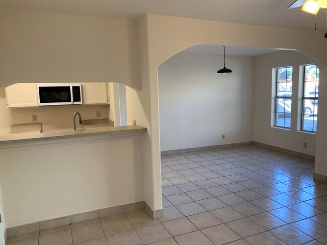 Building Photo - 1752 Tiara Trail