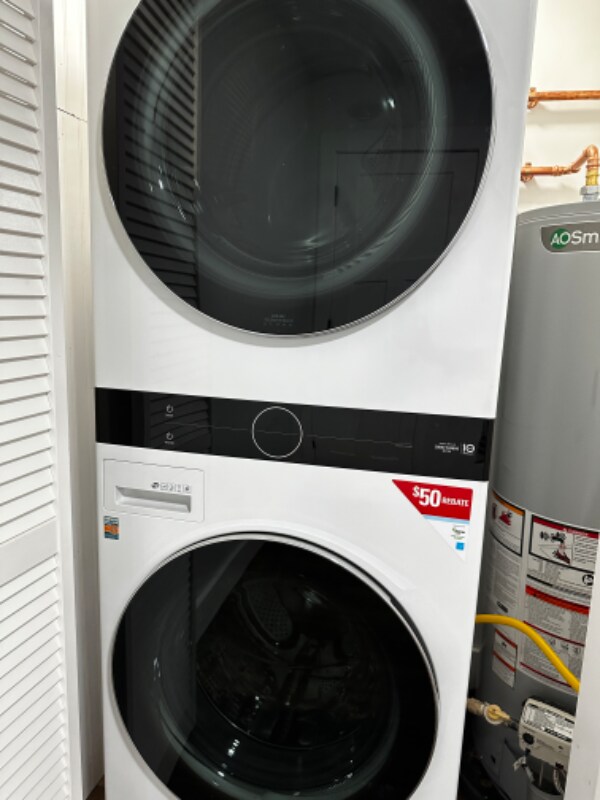 Building Photo - 907 Michigan Ave