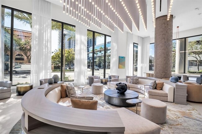 Building Photo - 275 1st Ave S