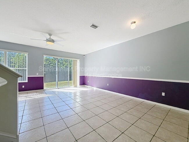 Building Photo - 8722 Eleanor Ct