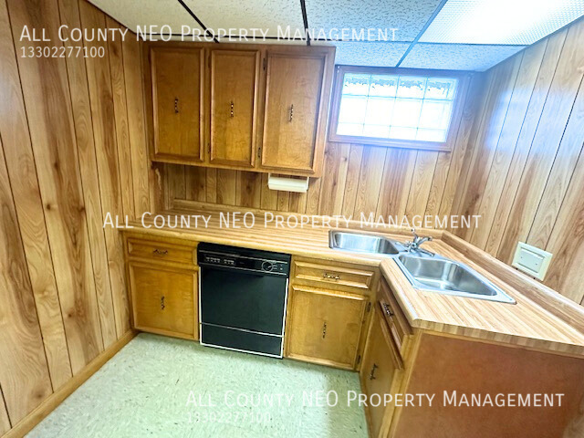 Building Photo - 3-bedroom available in Poland, OH!