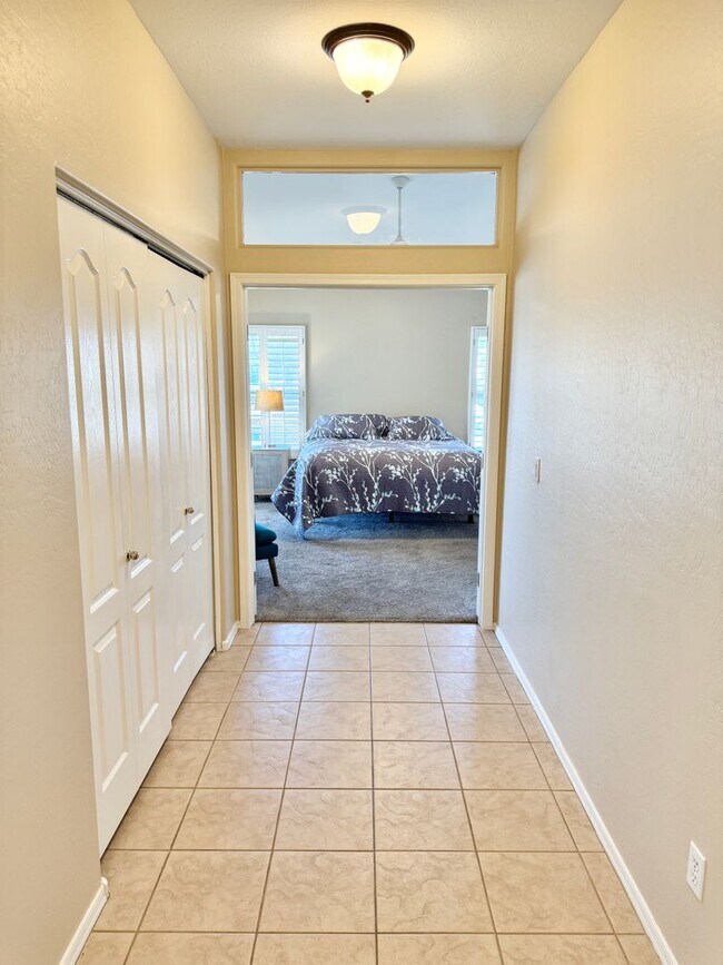Building Photo - 3-6 Month Rental, Amazing Water Front Property With Private Pool!