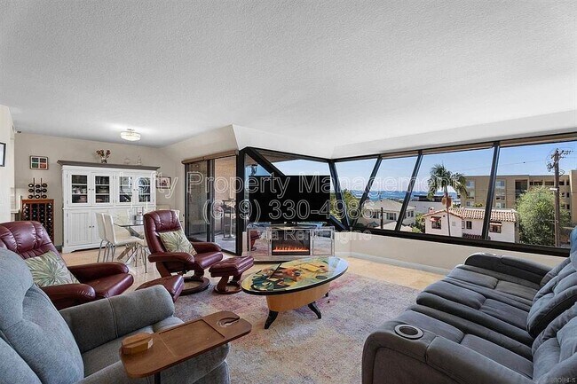 Building Photo - 230 W Laurel St