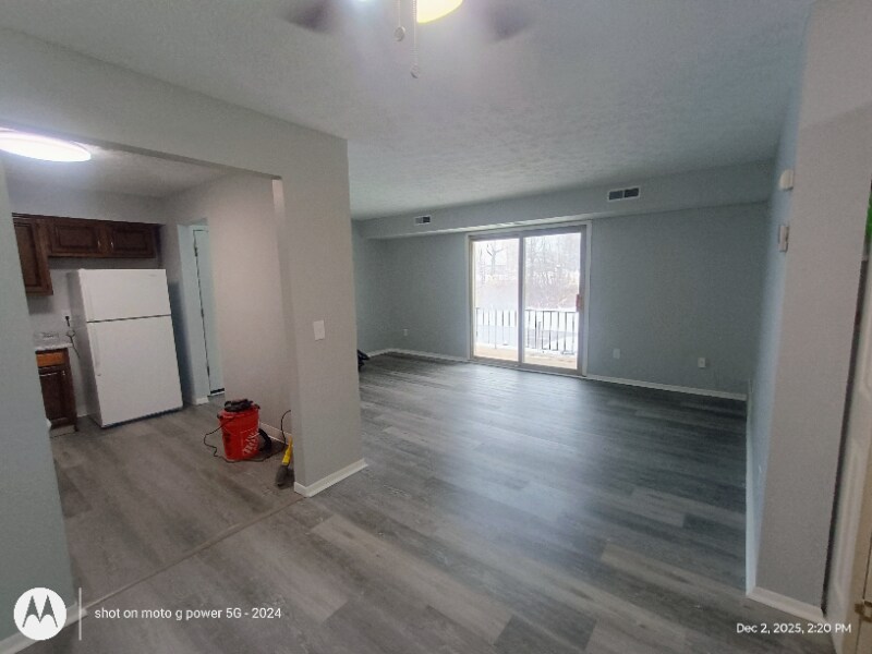 Building Photo - 5240 Emil Ave SW