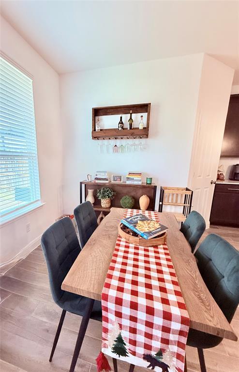 Building Photo - 513 Senca Pk