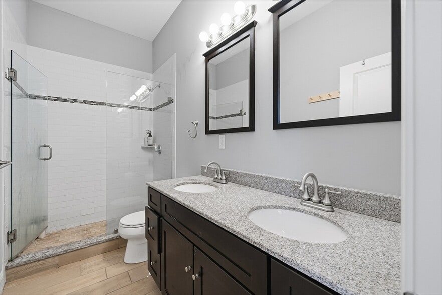 Building Photo - 77 North St