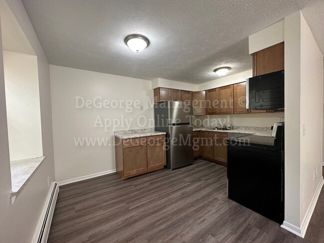 Building Photo - Georgetown Manor Apartments for Rent in West Irondequoit, NY