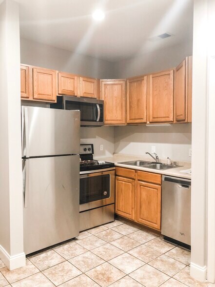 Kitchen - 102 East Cedar St.
