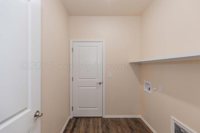 Building Photo - 7607 Beck Dr