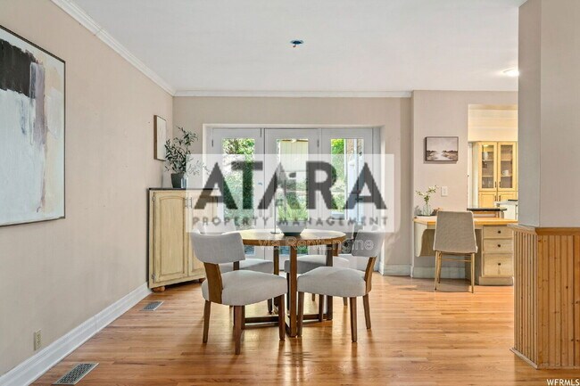 Building Photo - 1577 E Tomahawk Dr