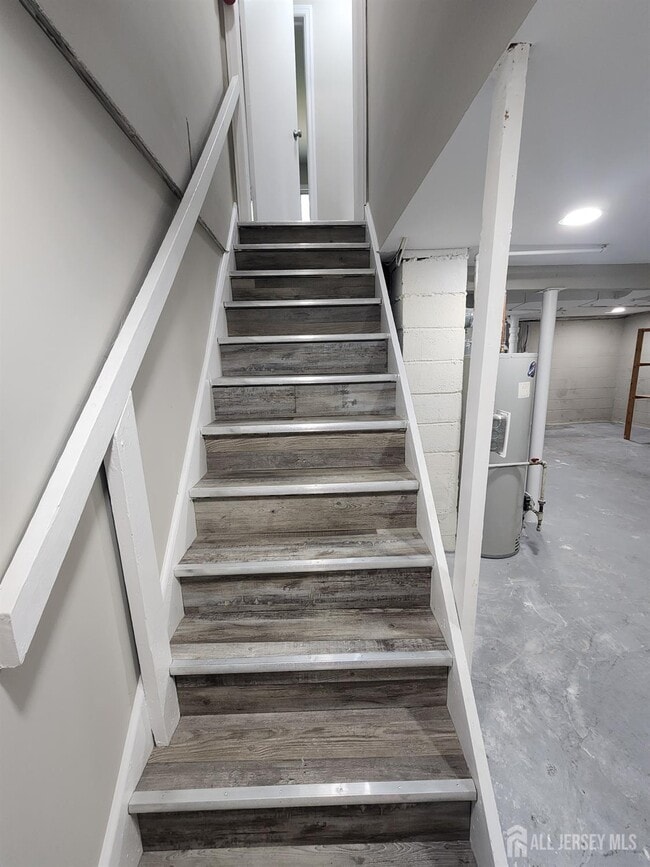 Building Photo - 70 Schuyler Dr