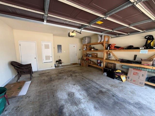 Building Photo - 3300 Forest Creek Dr