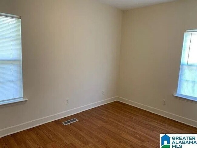 Building Photo - Charming 3BR House in Birmingham