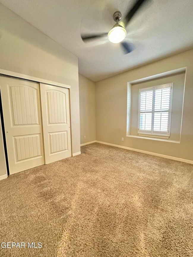 Building Photo - 5429 Francisco Roque Dr