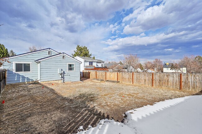 Building Photo - $2,375.00 - 3 Beds,2 Baths, Single Family ...