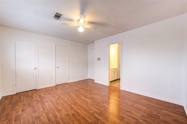 Building Photo - 6723 Tarnef Dr