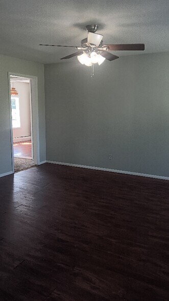 Building Photo - 1631 Old Kings Hwy