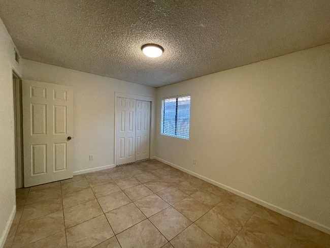 Building Photo - 3412 Ashe Rd