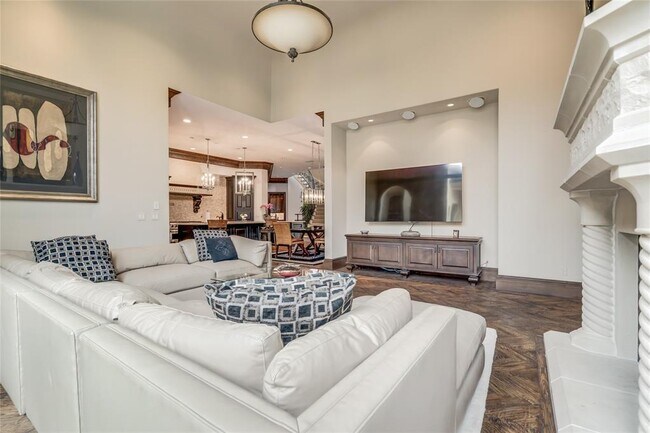 Building Photo - 5701 Mistletoe Ct