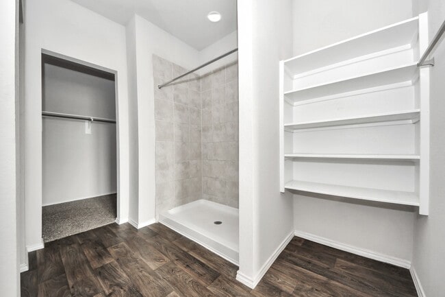 Building Photo - 21003 Seneca Willow Wy