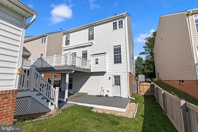 Building Photo - 2460 Five Fathom Cir