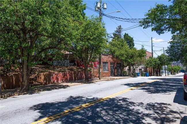 Building Photo - 210 Walker St SW