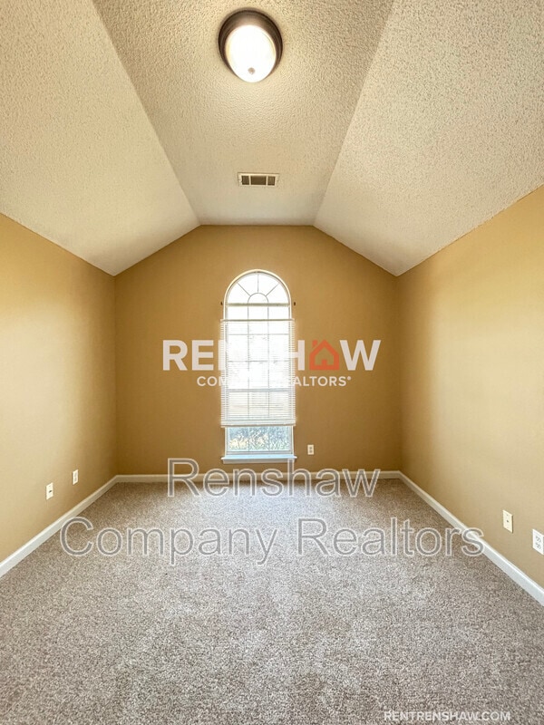 Building Photo - 9289 Grove Manor Dr